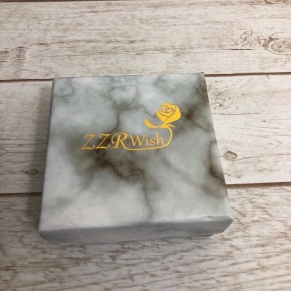 Encapsulated Dried Flower Charm Handmade Adjustable Bracelet - Picture 6 of 14